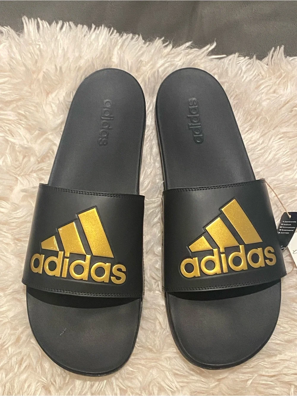 NWT ADIDAS Men’s Adilette Comfort Slides Size 18 BLACK GOLD